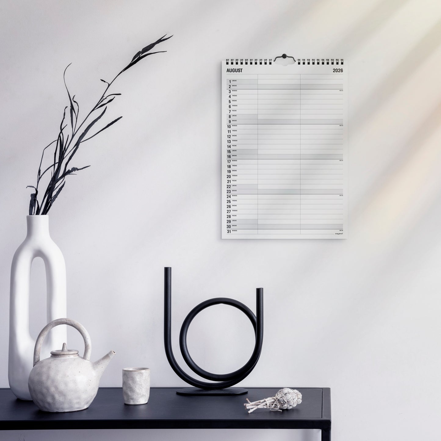 FAMILIEKALENDER BLACK AND WHITE 2 KOL. 2026