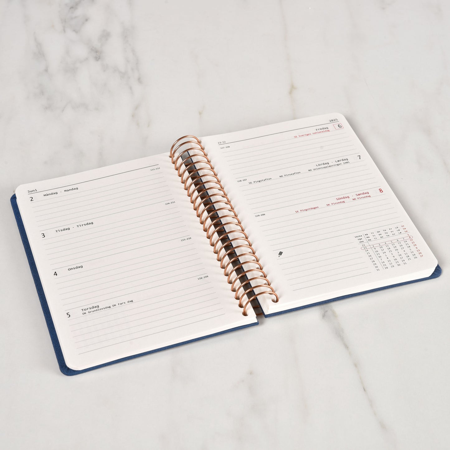 KOZO KALENDER 2025 A6 UGE NAVY