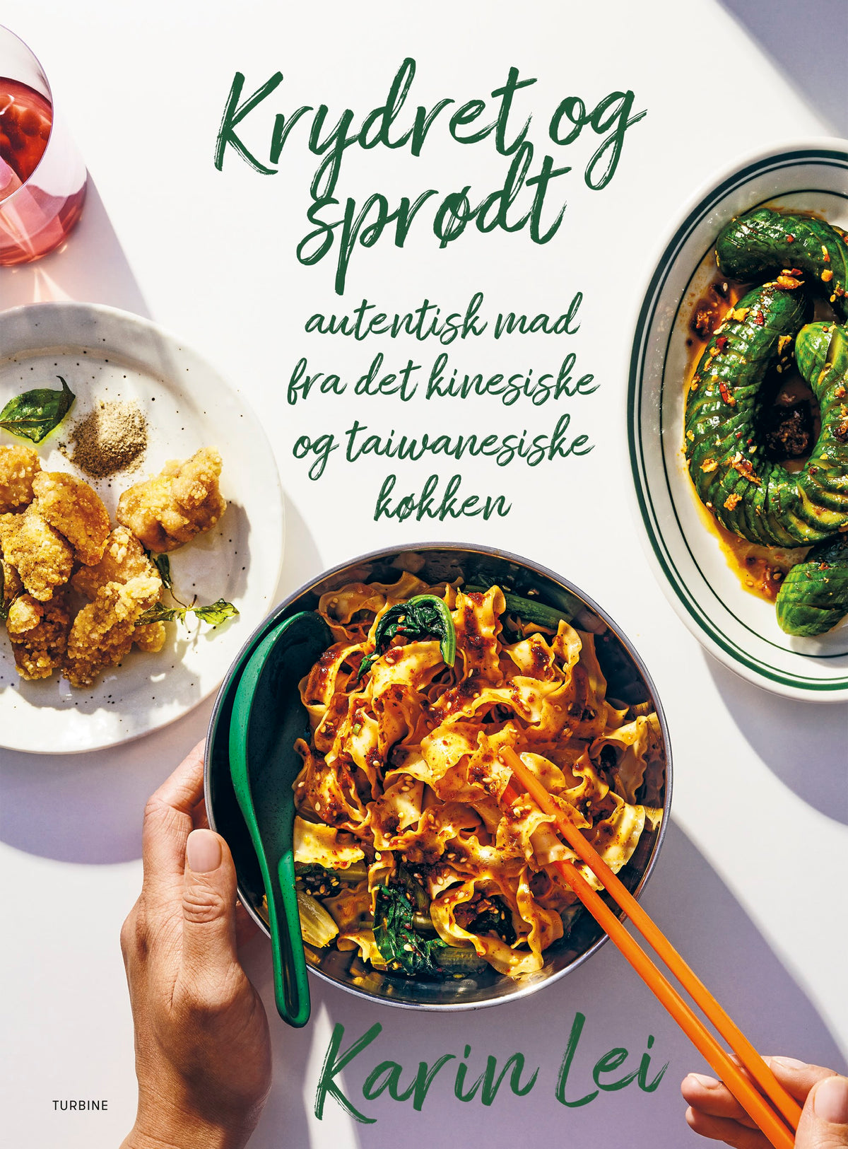 KRYDRET OG SPRØDT