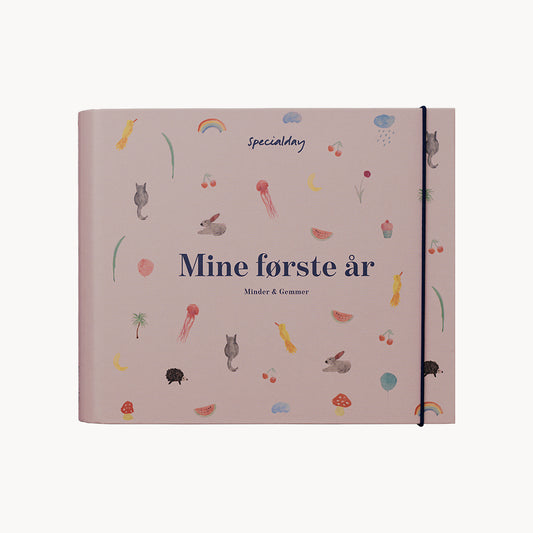 MINE FØRSTE ÅR - MINDER OG GEMMER (ROSA)