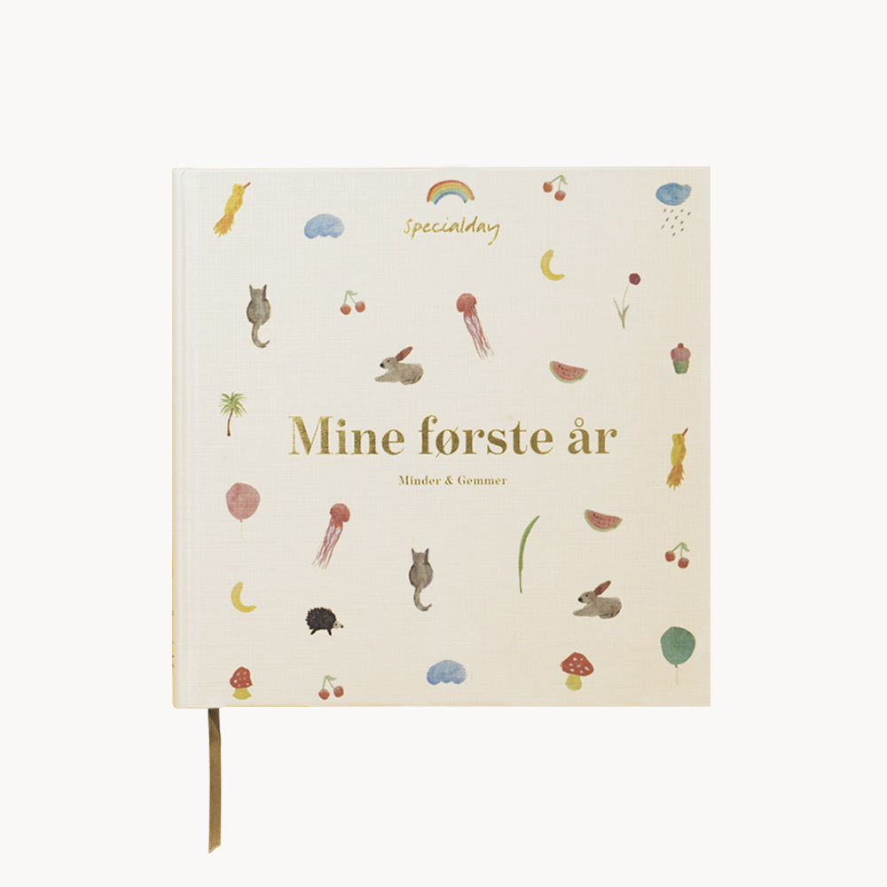 MINE FØRSTE ÅR