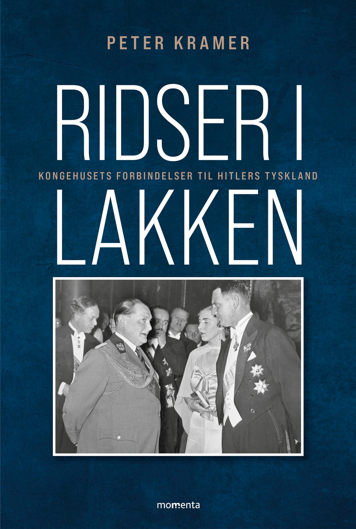 RIDSER I LAKKEN