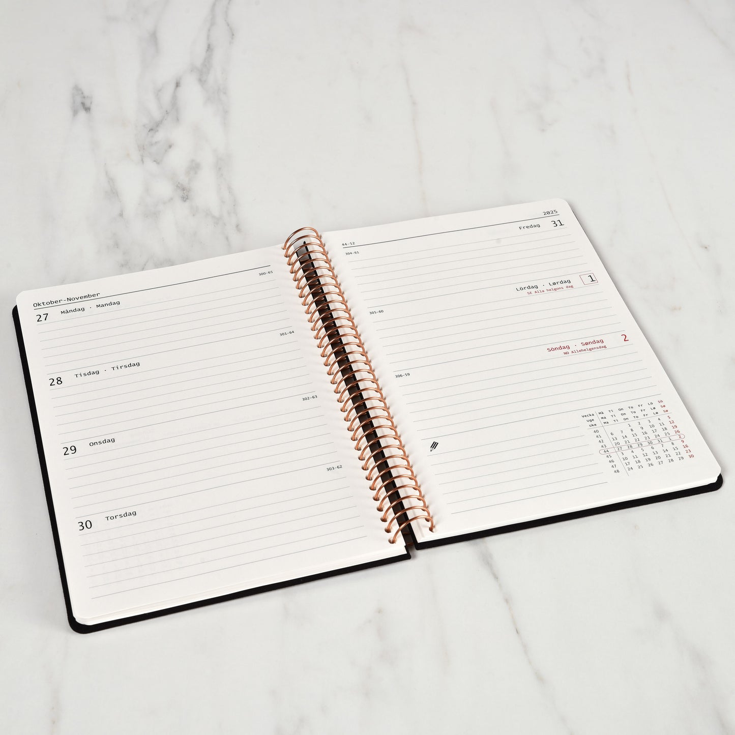 KOZO KALENDER 2025 A5 UGE BLACK