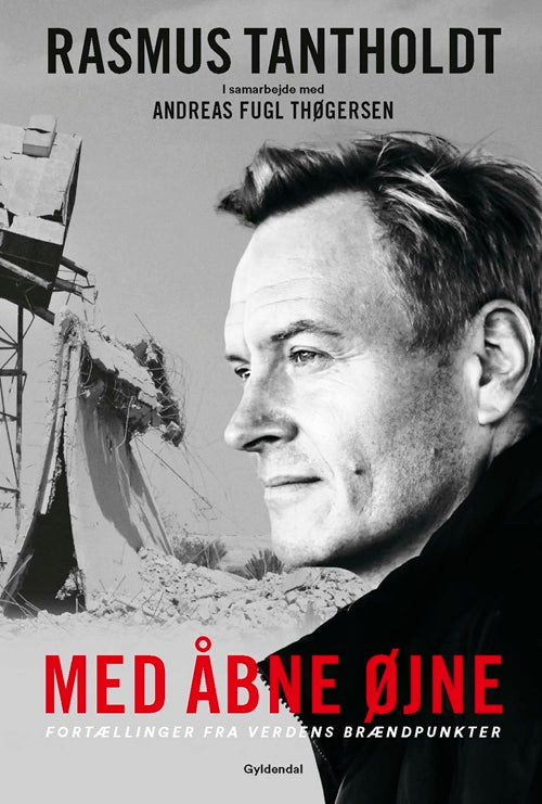 MED ÅBNE ØJNE