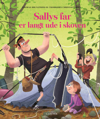 SALLYS FAR ER LANGT UDE I SKOVEN