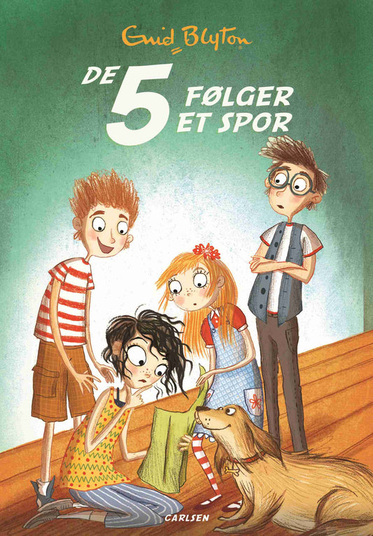 DE 5 FØLGER ET SPOR (15)