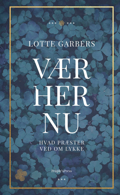 VÆR HER NU