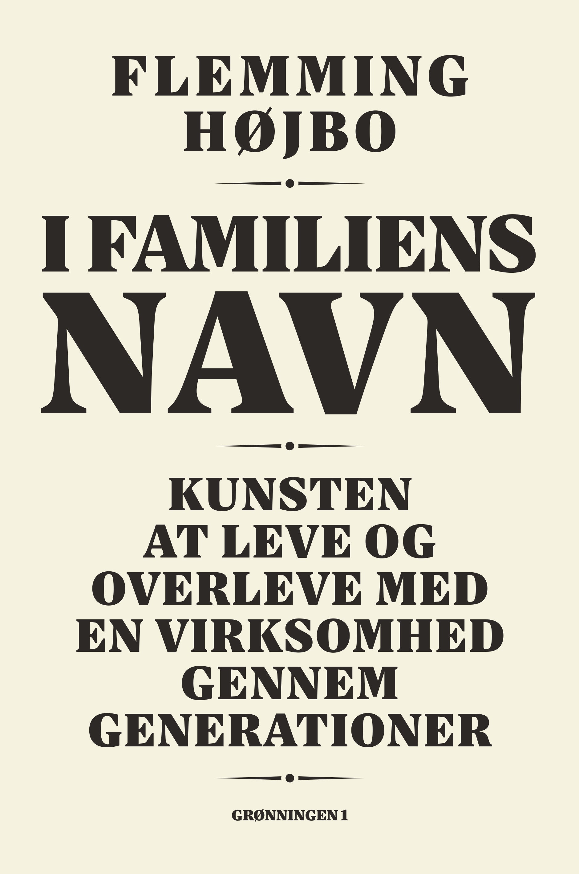 I FAMILIENS NAVN