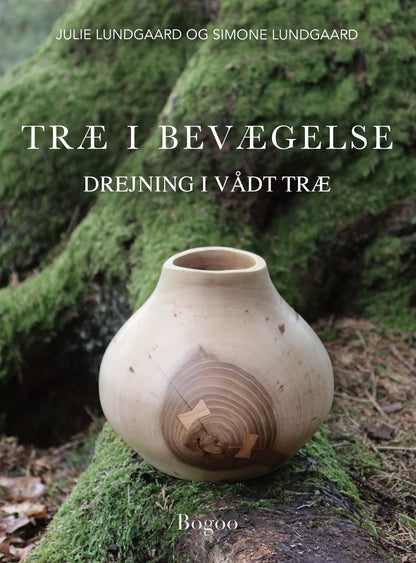 TRÆ I BEVÆGELSE