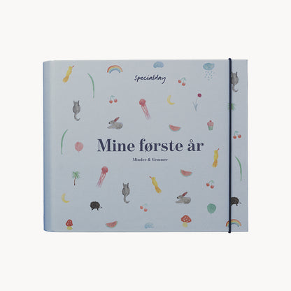 MINE FØRSTE ÅR - MINDER OG GEMMER (BLÅGRØN)
