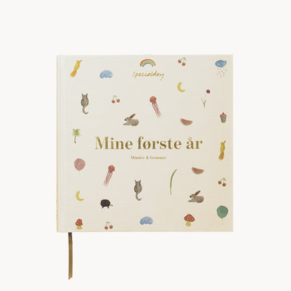 MINE FØRSTE ÅR