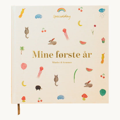 MINE FØRSTE ÅR
