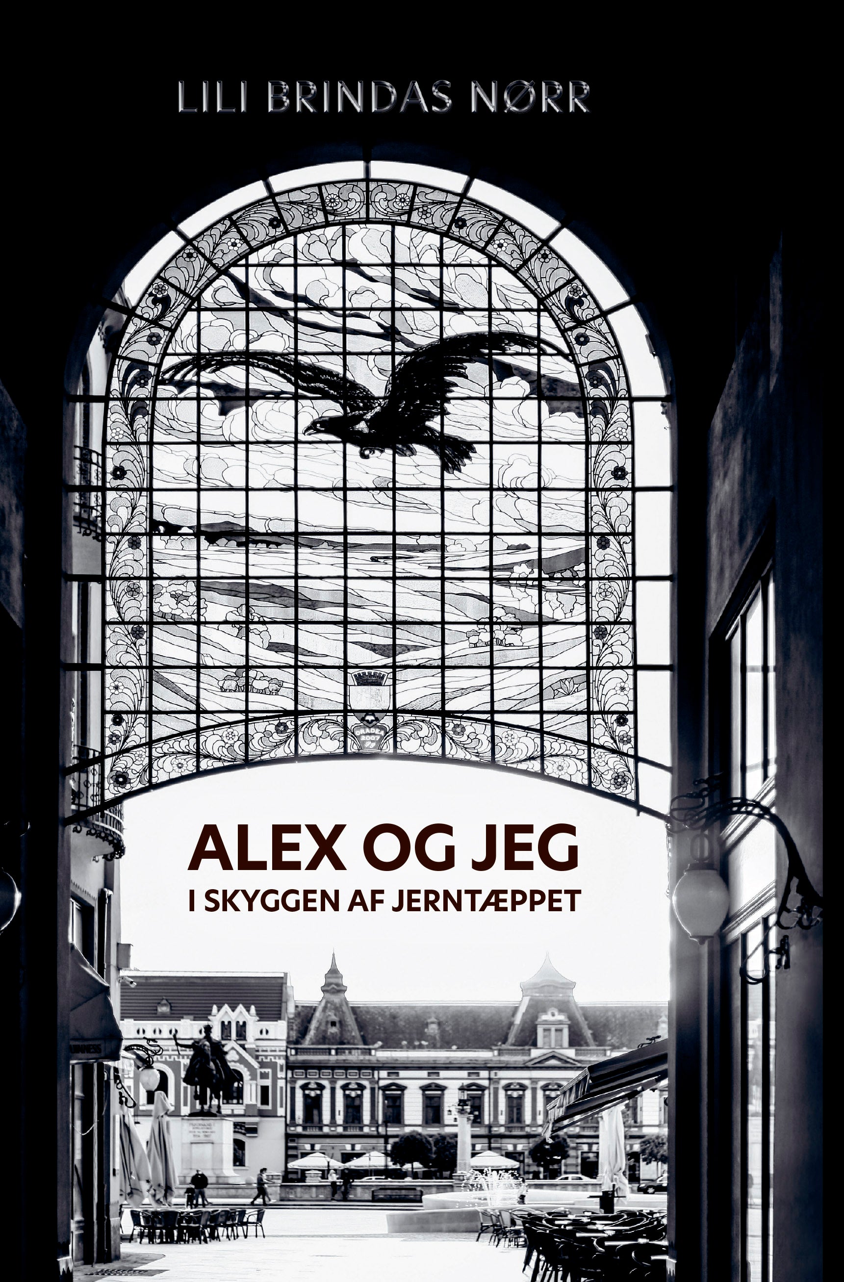 ALEX OG JEG I SKYGGEN AF JERNTÆPPET
