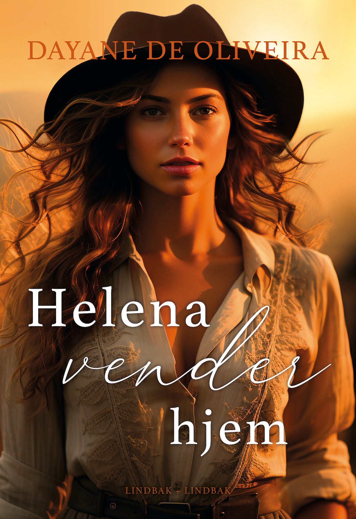 HELENA VENDER HJEM